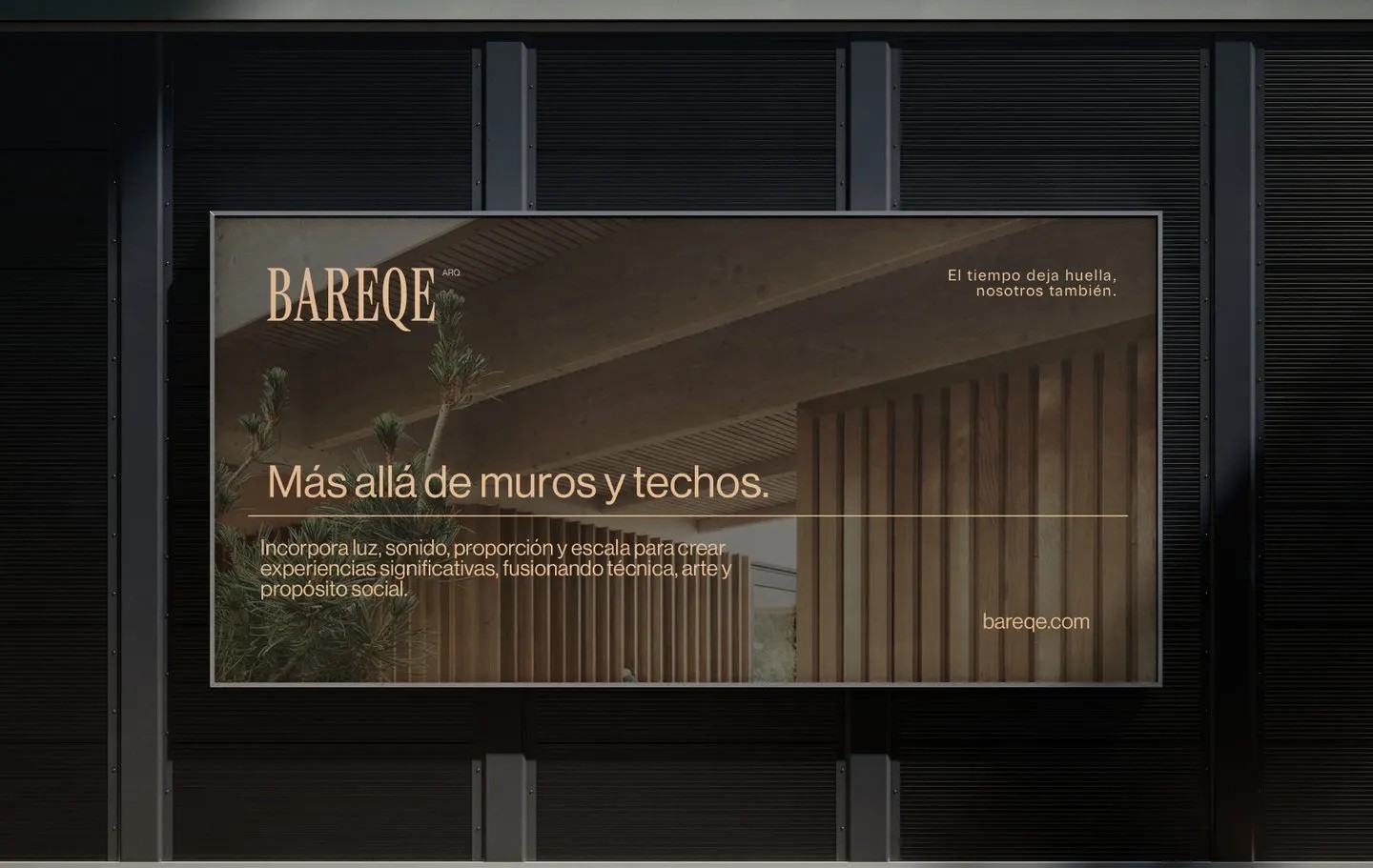 Bareqe — isotipo aplicado a espacio arquitectónico